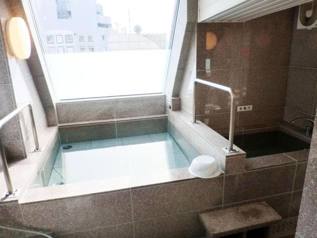 Hotel Shimbashi Sambankan Токио Экстерьер фото
