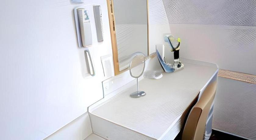 Hotel Shimbashi Sambankan Токио Экстерьер фото