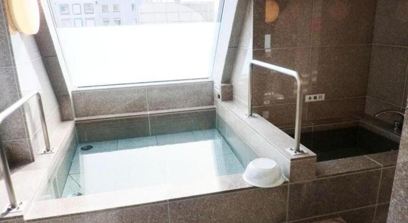 Hotel Shimbashi Sambankan Токио Экстерьер фото